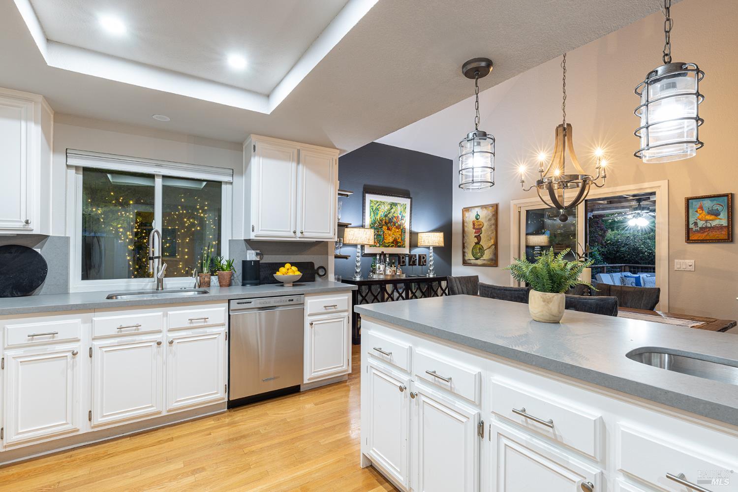 Detail Gallery Image 12 of 50 For 1922 Oak Cir, Yountville,  CA 94599 - 3 Beds | 2 Baths