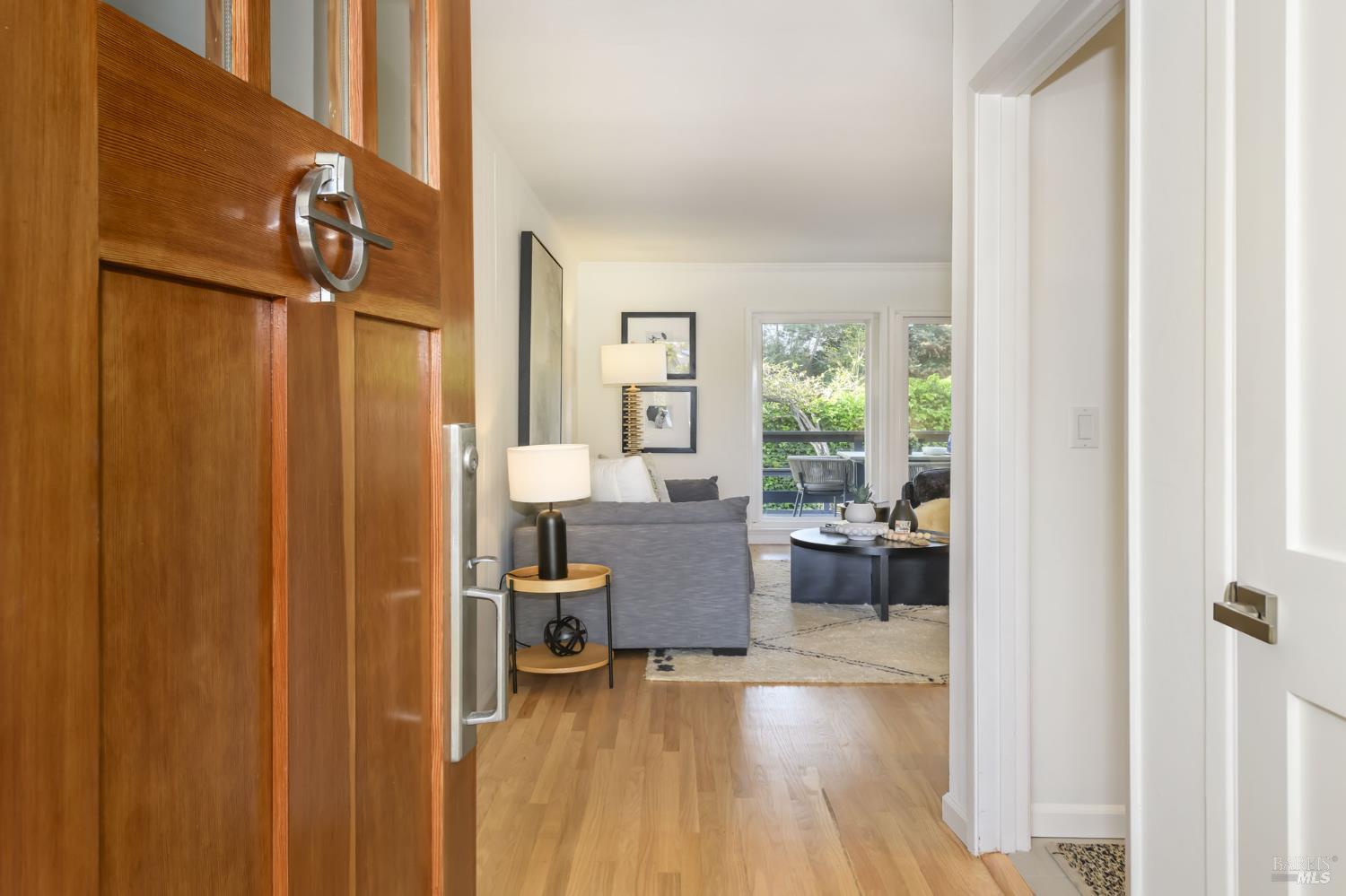 Detail Gallery Image 3 of 31 For 41 Spindrift Psge, Corte Madera,  CA 94925 - 3 Beds | 2 Baths