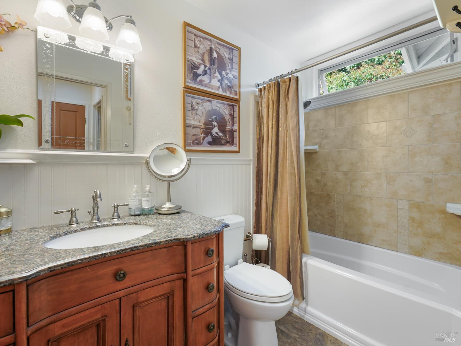 Detail Gallery Image 17 of 57 For 10463 Mill Station Rd, Sebastopol,  CA 95472 - 3 Beds | 2 Baths