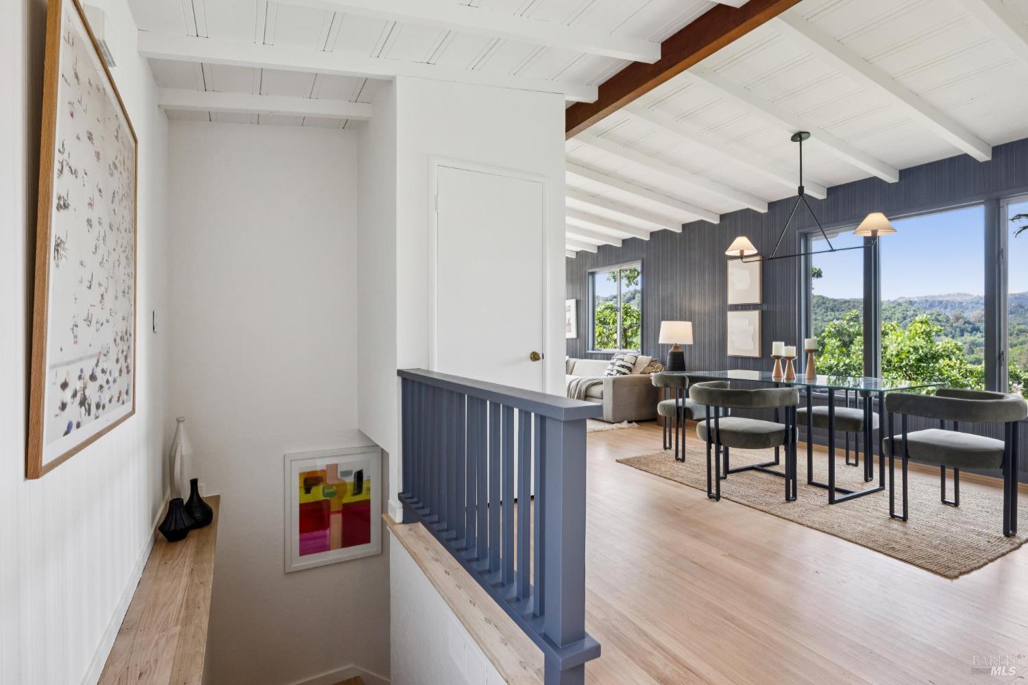 Detail Gallery Image 24 of 52 For 95 Ridge Rd, San Anselmo,  CA 94960 - 2 Beds | 1/1 Baths