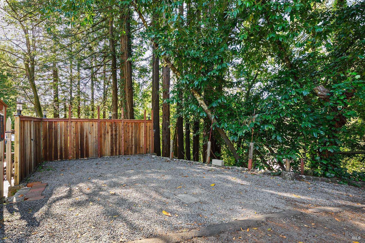 Detail Gallery Image 5 of 36 For 16017 Palo Alto Dr, Guerneville,  CA 95446 - 2 Beds | 2 Baths