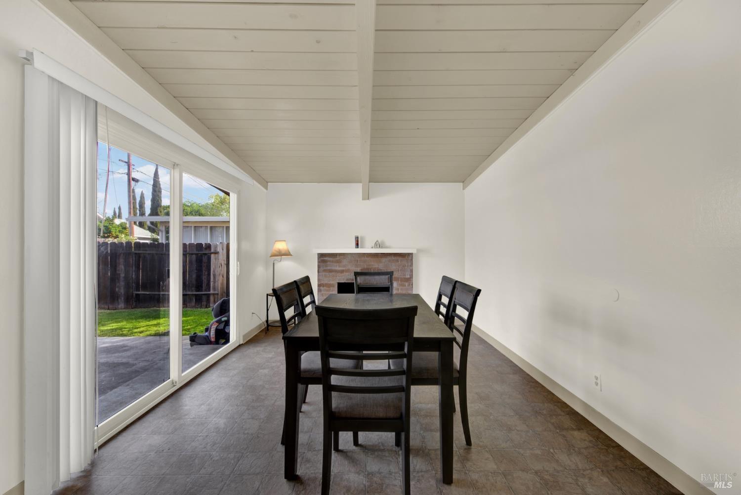 Detail Gallery Image 23 of 58 For 606 E Tennessee St, Fairfield,  CA 94533 - 3 Beds | 2 Baths