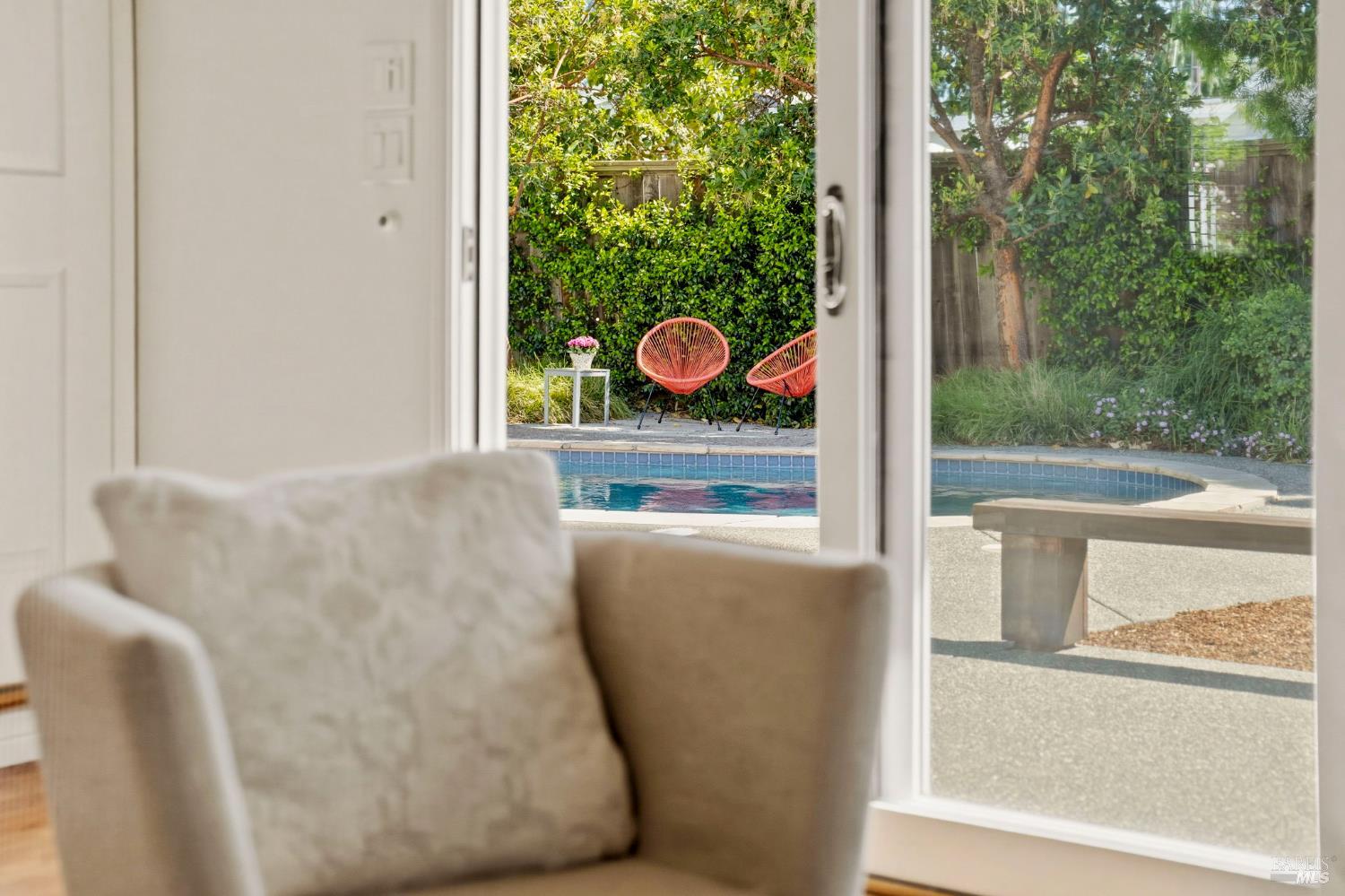 Detail Gallery Image 44 of 93 For 184 Cobblestone Dr, San Rafael,  CA 94903 - 4 Beds | 2 Baths