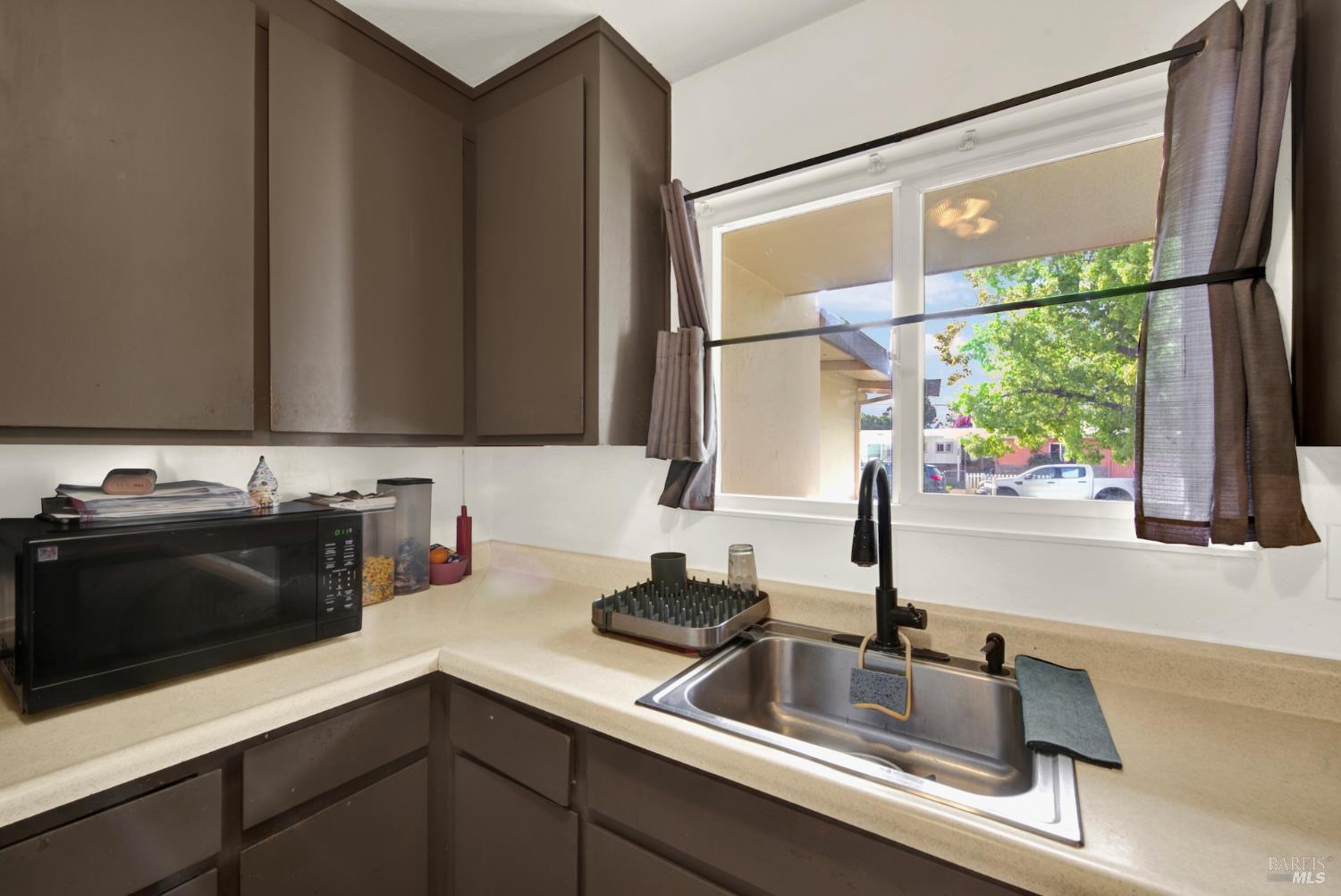 Detail Gallery Image 20 of 58 For 606 E Tennessee St, Fairfield,  CA 94533 - 3 Beds | 2 Baths