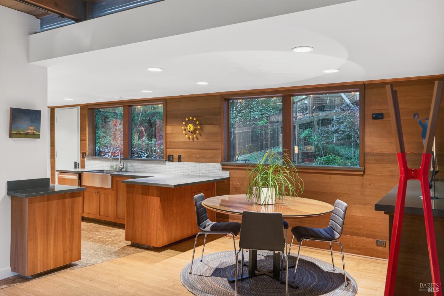 Detail Gallery Image 7 of 48 For 116 Hill Rd, Glen Ellen,  CA 95442 - 2 Beds | 2 Baths