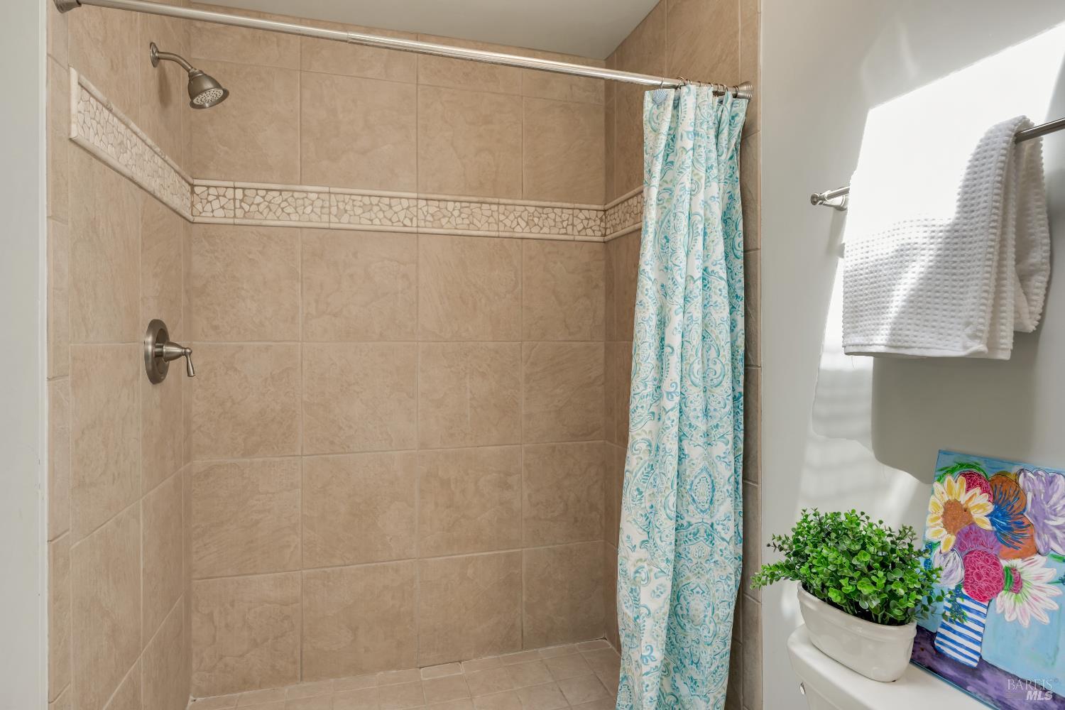 Detail Gallery Image 24 of 47 For 550 Thomson Ave, Sonoma,  CA 95476 - 2 Beds | 1 Baths