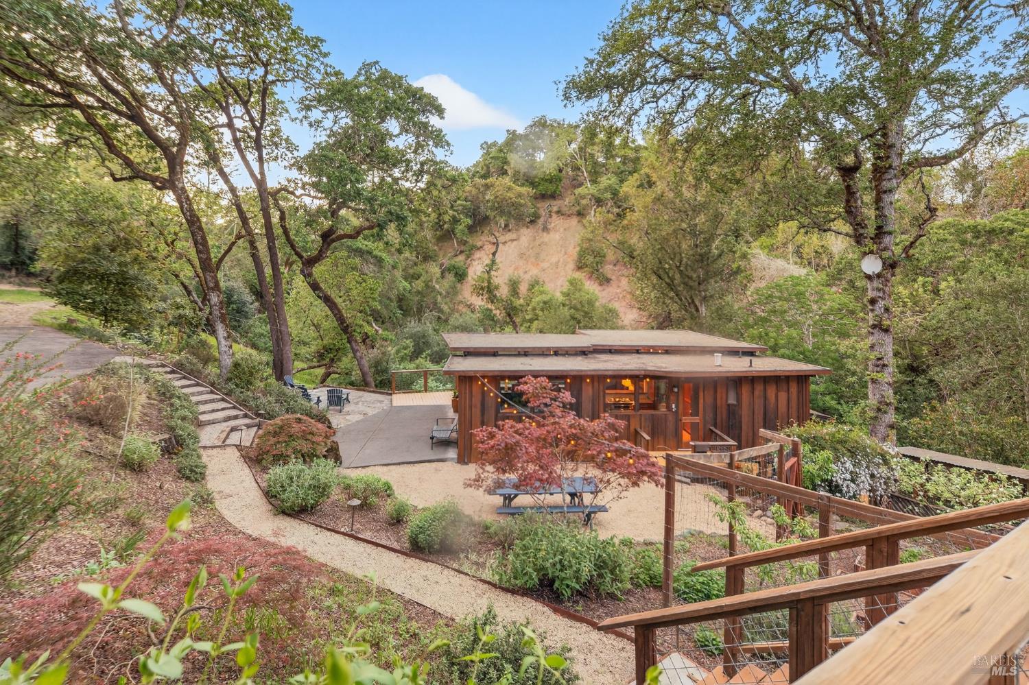 Detail Gallery Image 41 of 48 For 116 Hill Rd, Glen Ellen,  CA 95442 - 2 Beds | 2 Baths