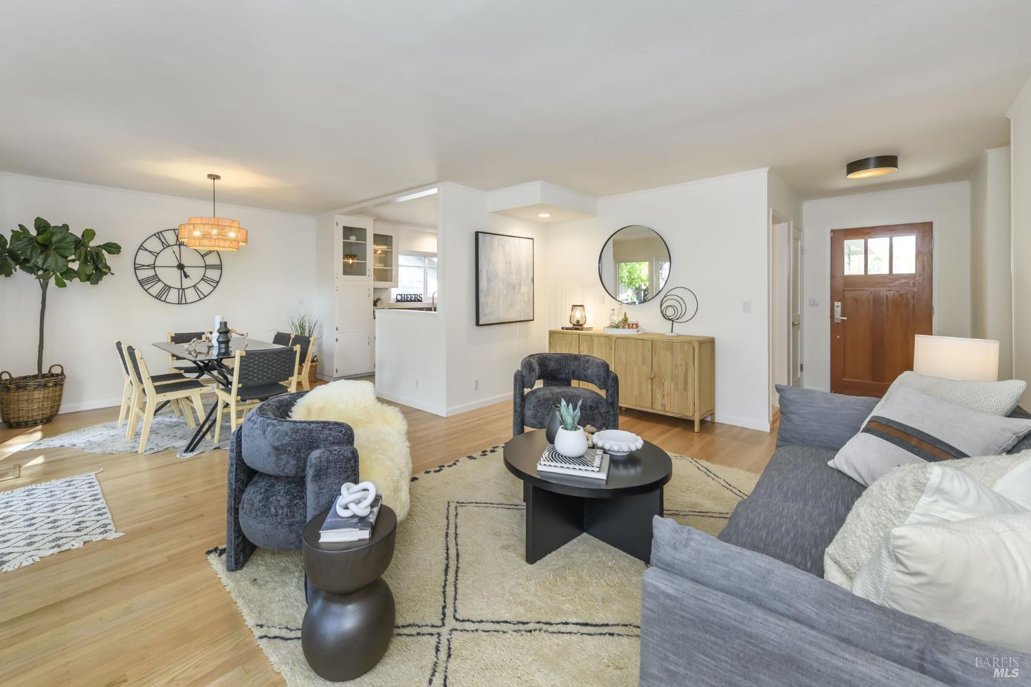 Detail Gallery Image 7 of 31 For 41 Spindrift Psge, Corte Madera,  CA 94925 - 3 Beds | 2 Baths