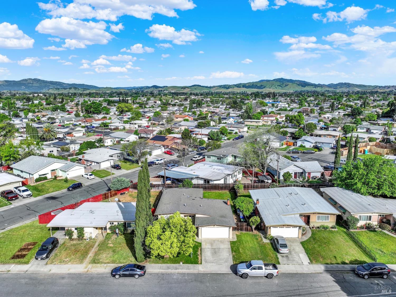 Detail Gallery Image 2 of 58 For 606 E Tennessee St, Fairfield,  CA 94533 - 3 Beds | 2 Baths