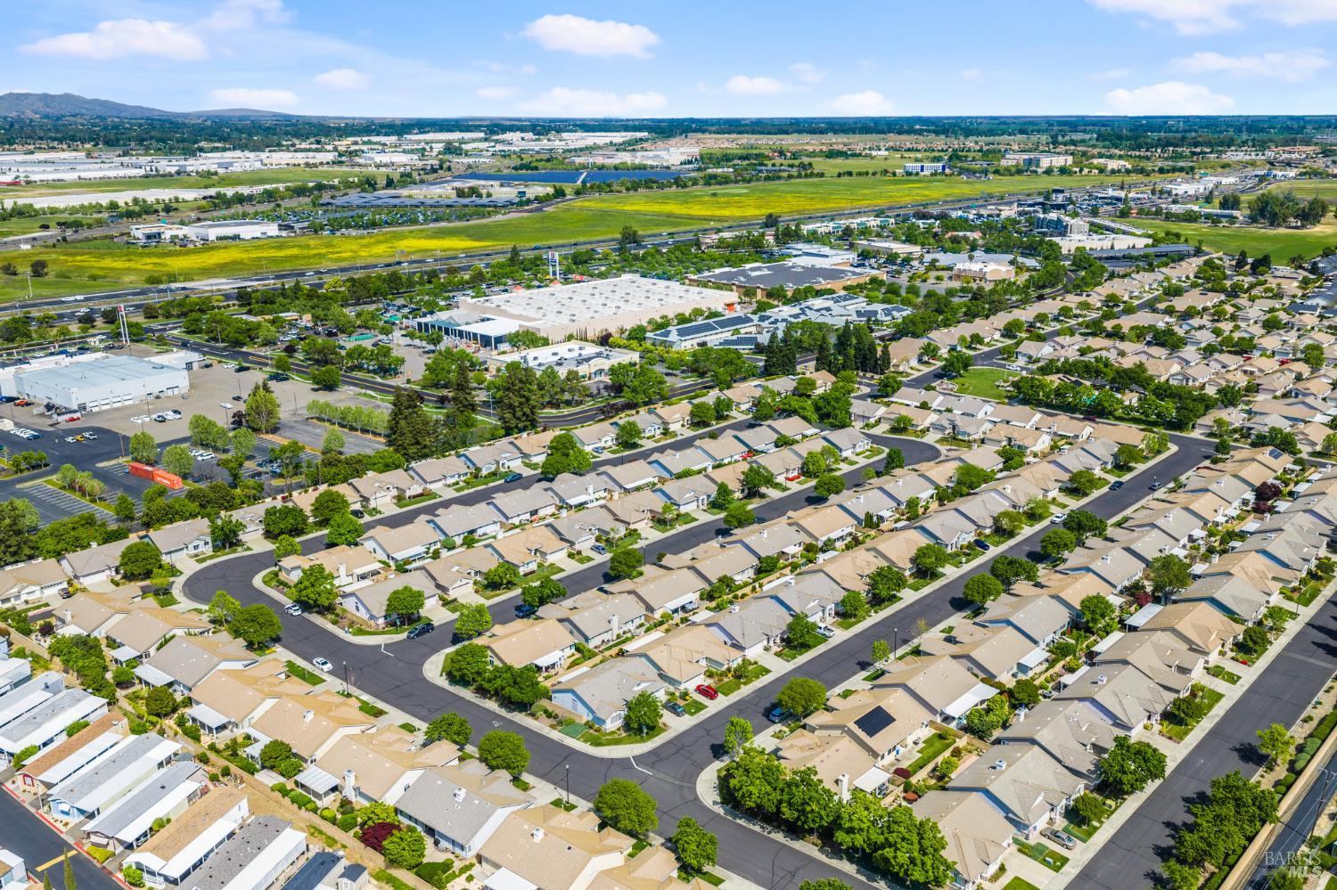 Detail Gallery Image 55 of 62 For 208 Mandarin Cir, Vacaville,  CA 95687 - 2 Beds | 2 Baths