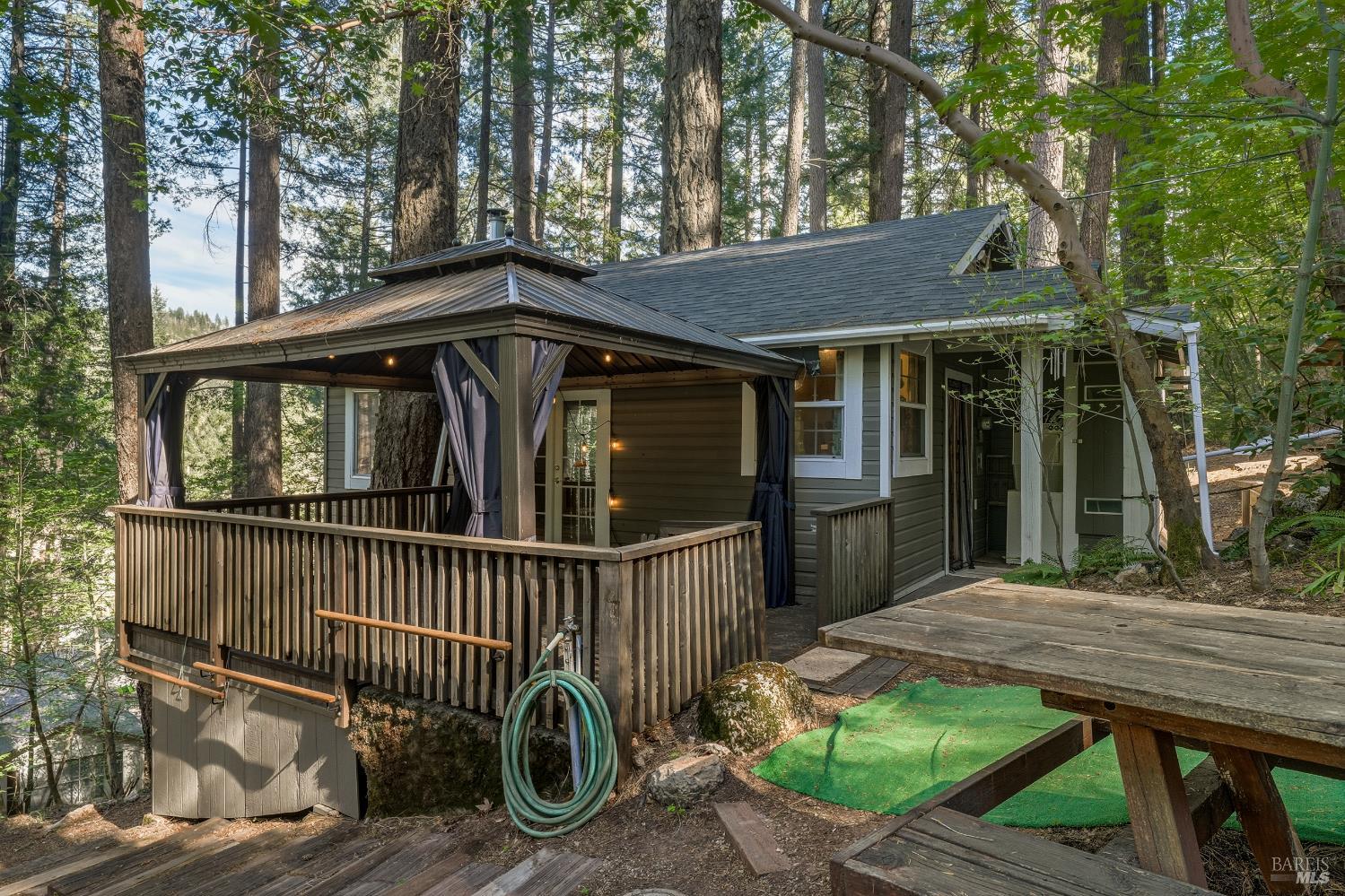 Detail Gallery Image 4 of 47 For 16179 Madrone Blvd, Cobb,  CA 95426 - 1 Beds | 1 Baths