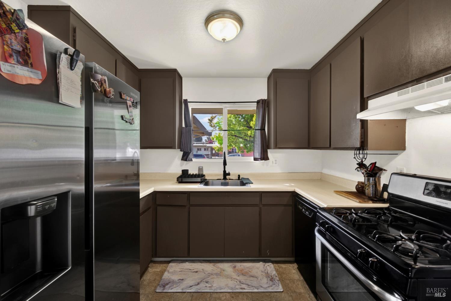 Detail Gallery Image 19 of 58 For 606 E Tennessee St, Fairfield,  CA 94533 - 3 Beds | 2 Baths