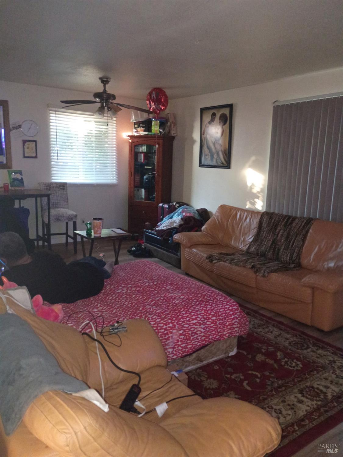 Detail Gallery Image 9 of 14 For 324 Amelia St, Vallejo,  CA 94589 - 3 Beds | 2 Baths