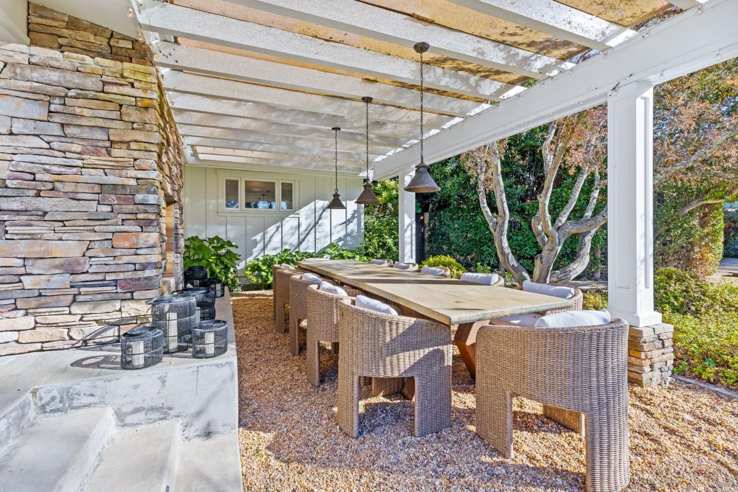 Detail Gallery Image 23 of 31 For 1101 Olive Hill Ln, Napa,  CA 94558 - 5 Beds | 4 Baths