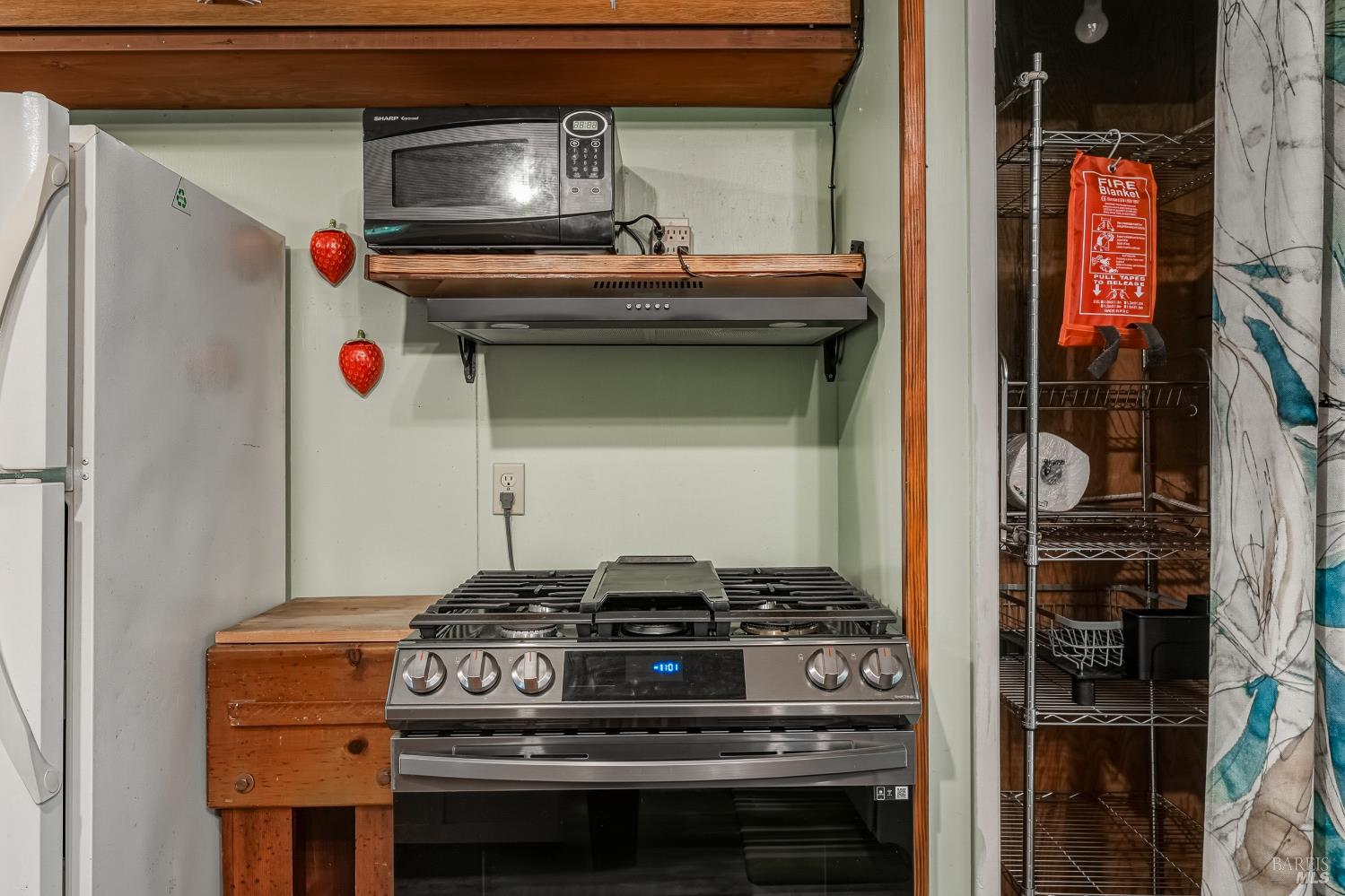 Detail Gallery Image 14 of 47 For 16179 Madrone Blvd, Cobb,  CA 95426 - 1 Beds | 1 Baths