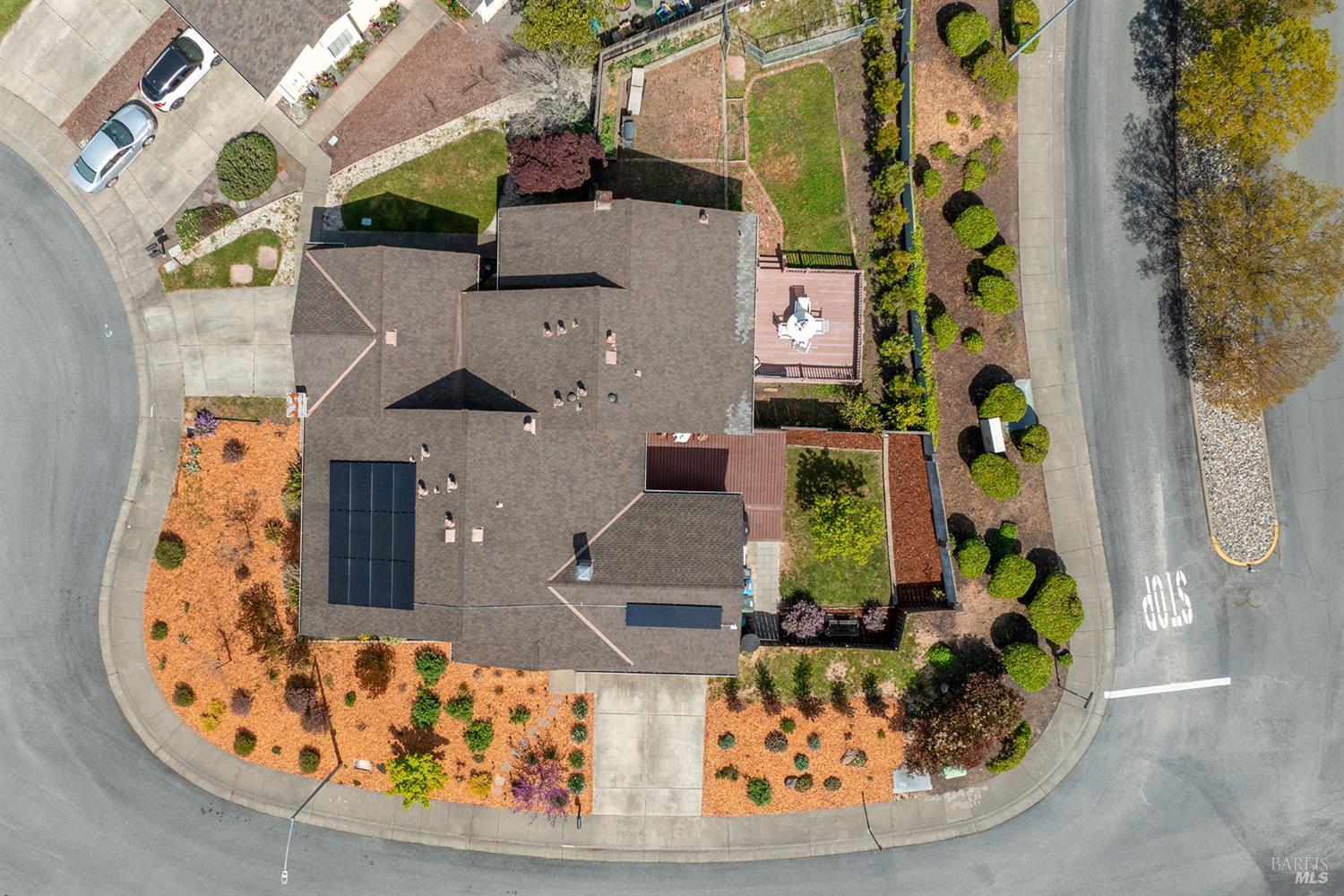 Detail Gallery Image 4 of 33 For 1702 Northstar Dr, Petaluma,  CA 94954 - 3 Beds | 2 Baths