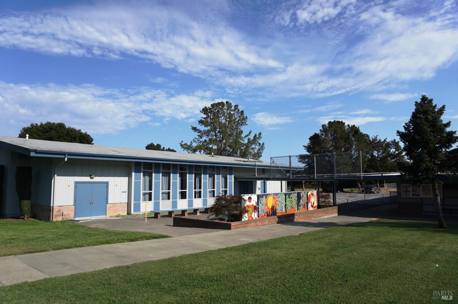Detail Gallery Image 87 of 93 For 184 Cobblestone Dr, San Rafael,  CA 94903 - 4 Beds | 2 Baths