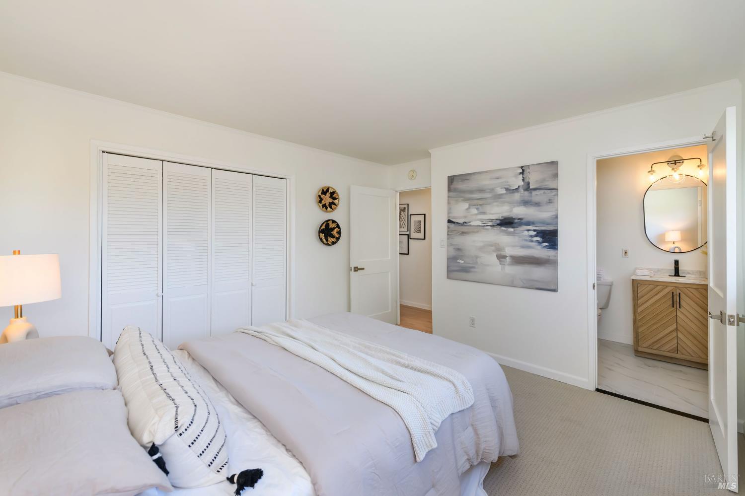 Detail Gallery Image 18 of 31 For 41 Spindrift Psge, Corte Madera,  CA 94925 - 3 Beds | 2 Baths