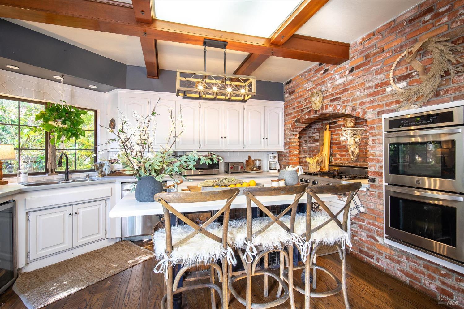 Detail Gallery Image 14 of 44 For 1412 Quail Ct, Santa Rosa,  CA 95404 - 4 Beds | 3 Baths