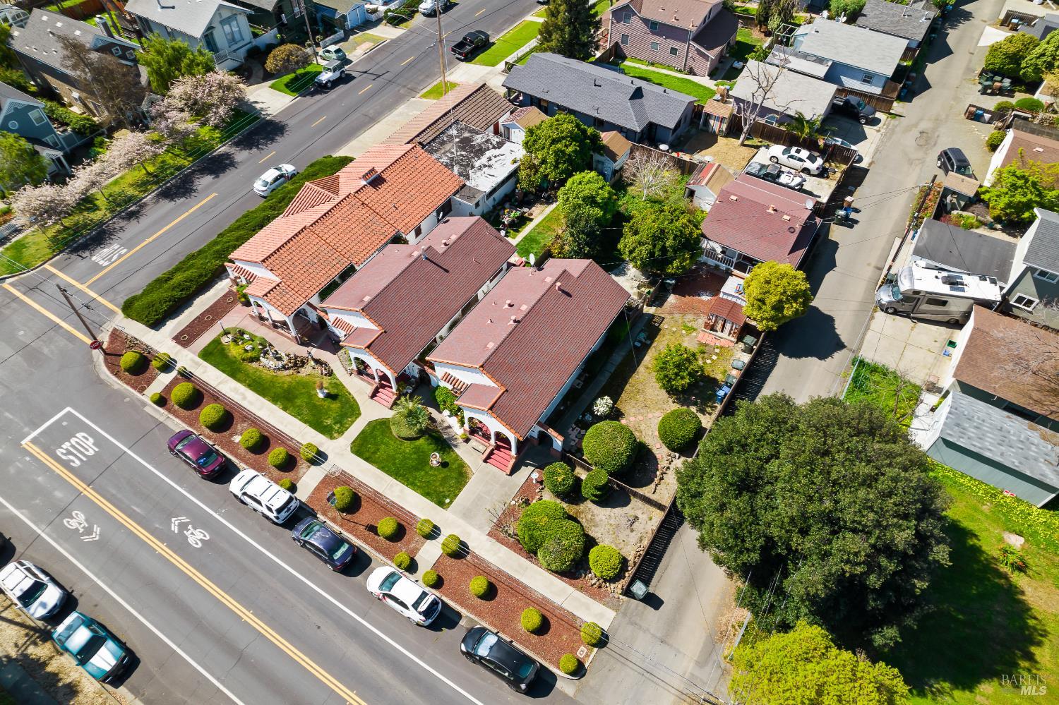 Detail Gallery Image 18 of 27 For 803 E 5th St, Benicia,  CA 94510 - 6 Beds | 4/1 Baths