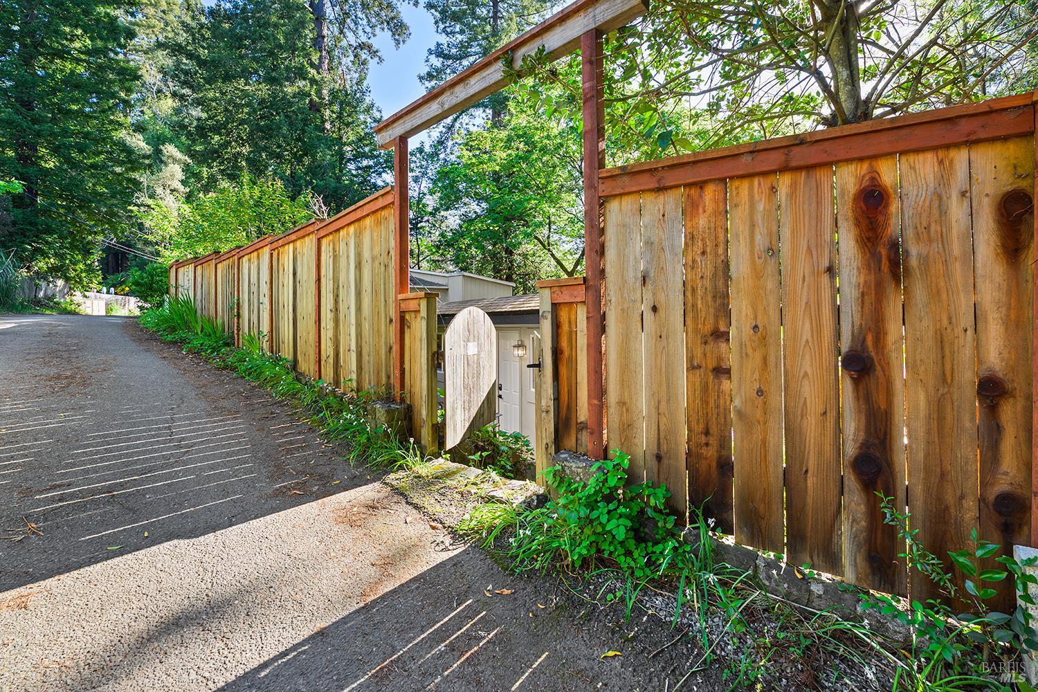 Detail Gallery Image 31 of 36 For 16017 Palo Alto Dr, Guerneville,  CA 95446 - 2 Beds | 2 Baths