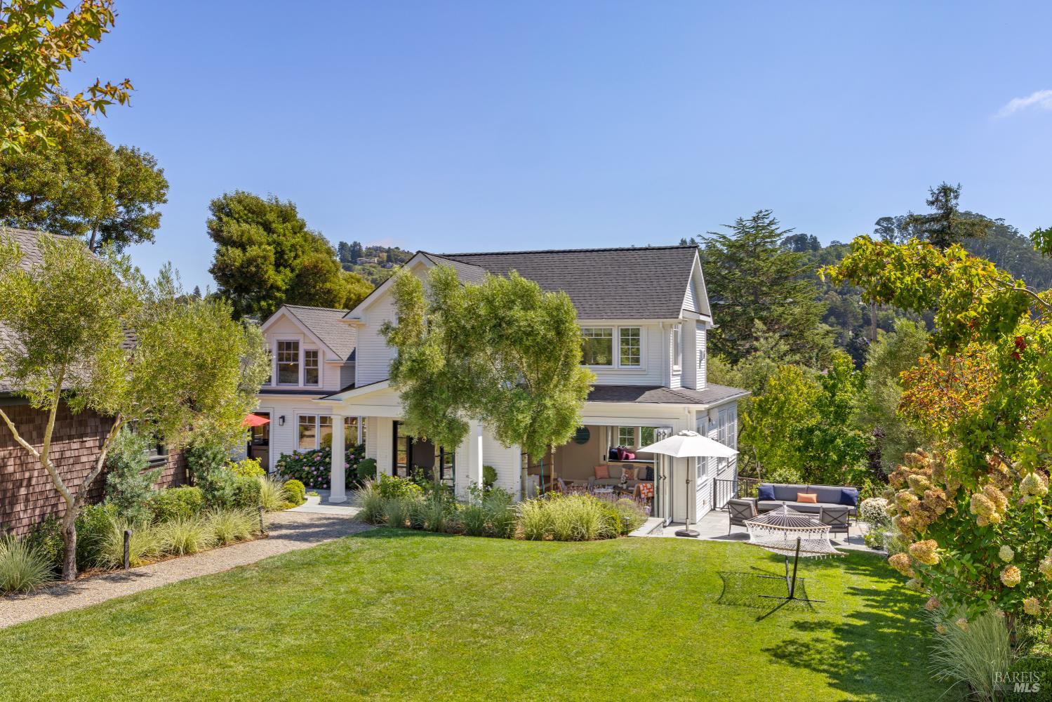 Front Image Thumbnail for BA326026379