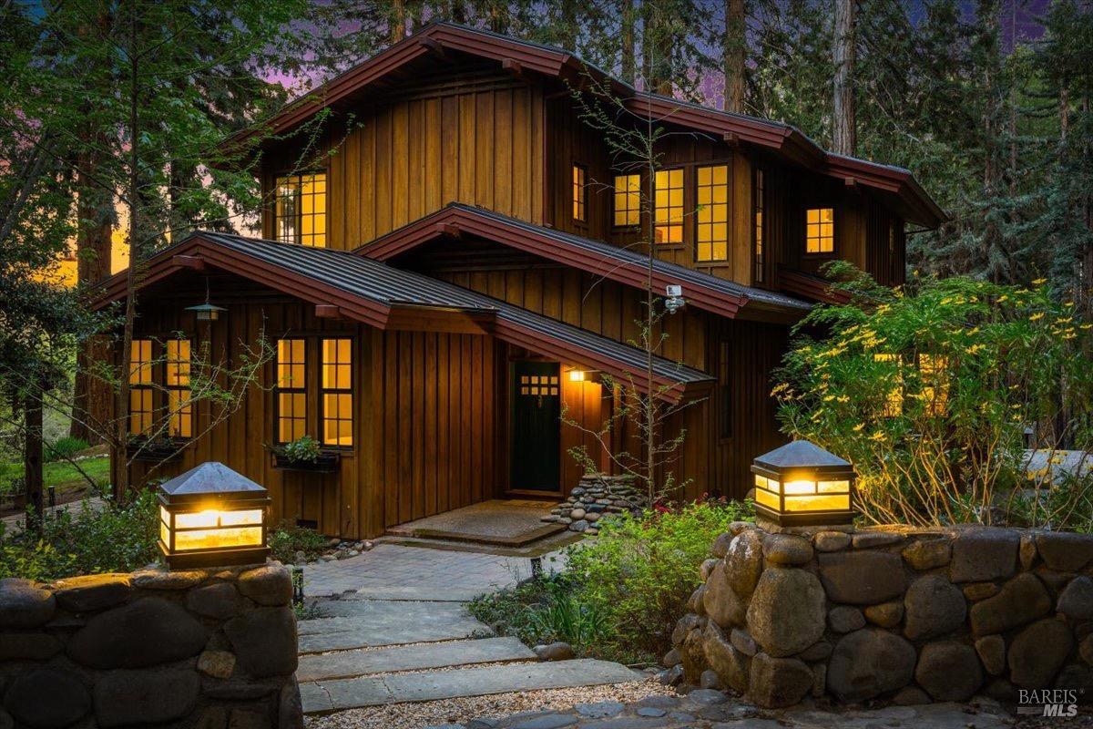 Detail Gallery Image 6 of 72 For 12076 Cloud Ridge Rd, Healdsburg,  CA 95448 - 6 Beds | 4 Baths