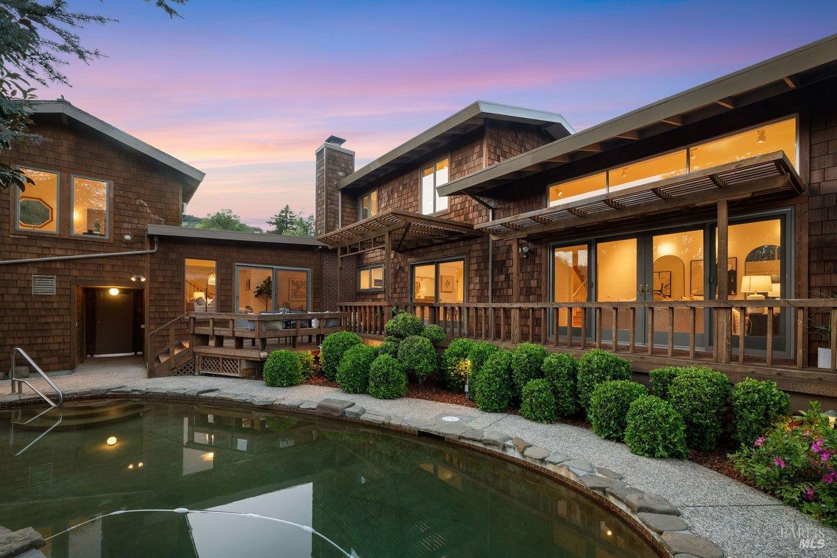 Detail Gallery Image 61 of 76 For 42 Underhill Rd, Mill Valley,  CA 94941 - 3 Beds | 2/1 Baths