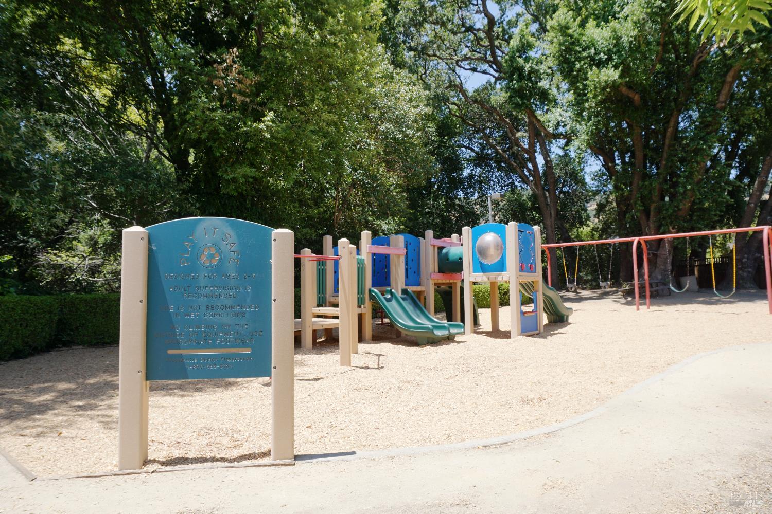 Detail Gallery Image 84 of 93 For 184 Cobblestone Dr, San Rafael,  CA 94903 - 4 Beds | 2 Baths