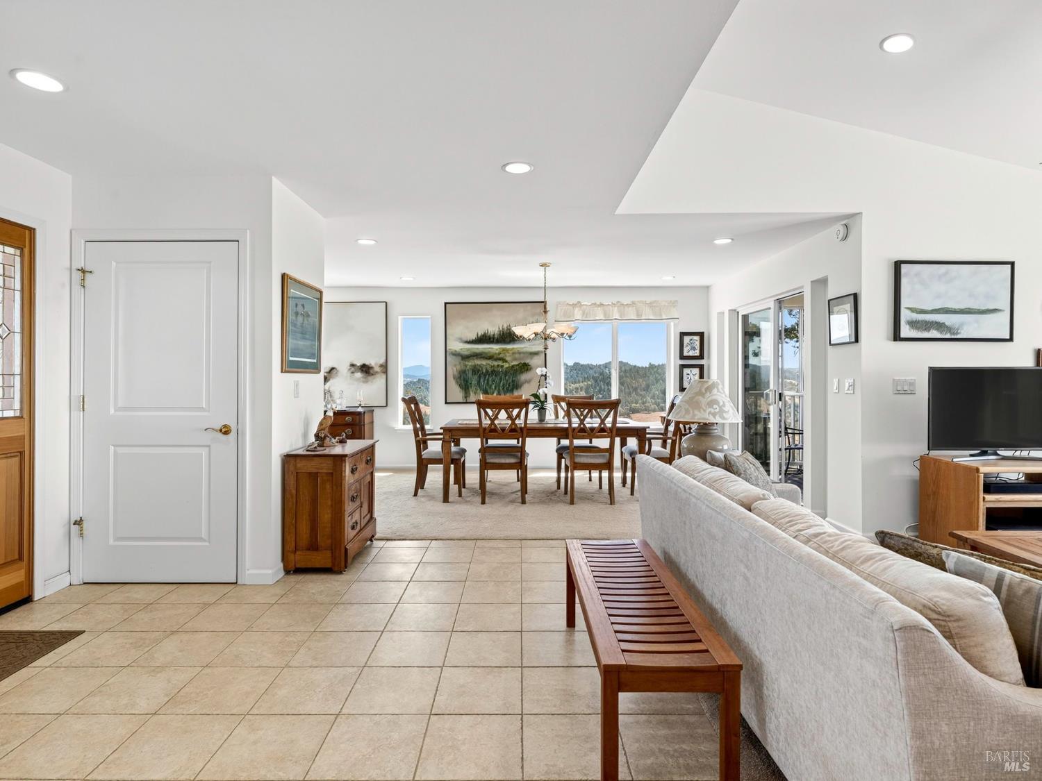 Detail Gallery Image 3 of 33 For 5650 High Point Rd, Willits,  CA 95490 - 3 Beds | 2 Baths