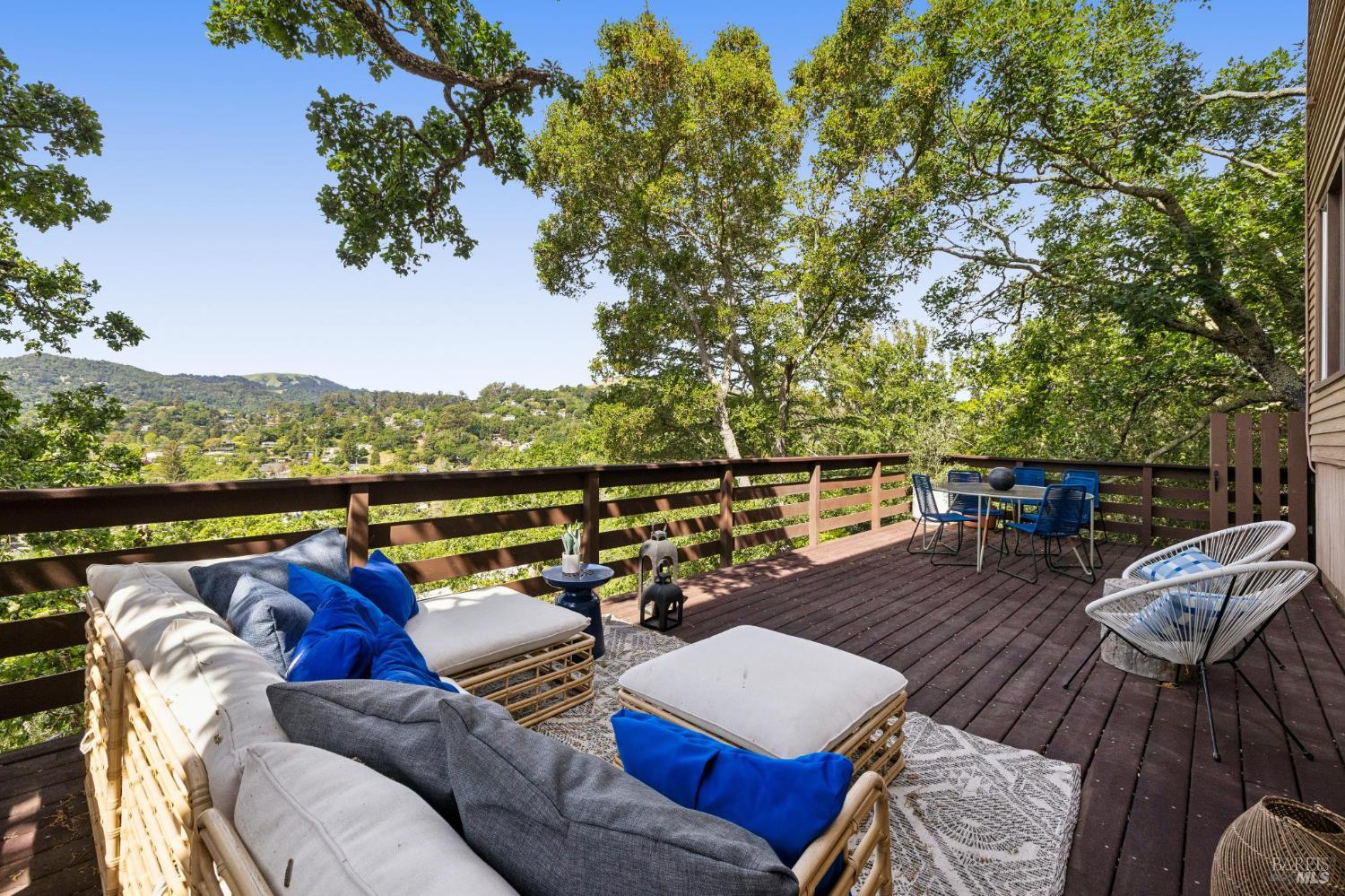 Detail Gallery Image 38 of 52 For 95 Ridge Rd, San Anselmo,  CA 94960 - 2 Beds | 1/1 Baths