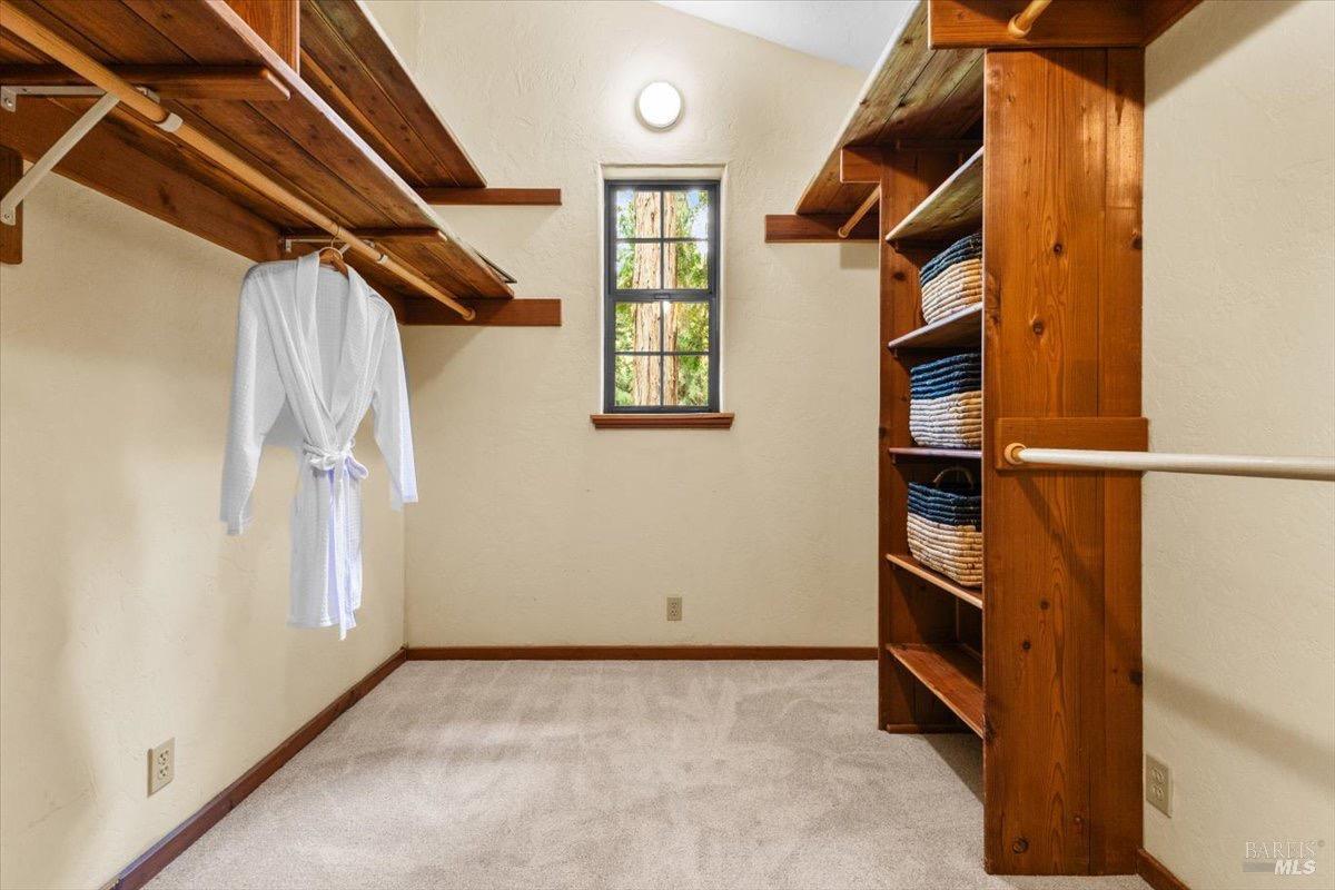 Detail Gallery Image 23 of 72 For 12076 Cloud Ridge Rd, Healdsburg,  CA 95448 - 6 Beds | 4 Baths