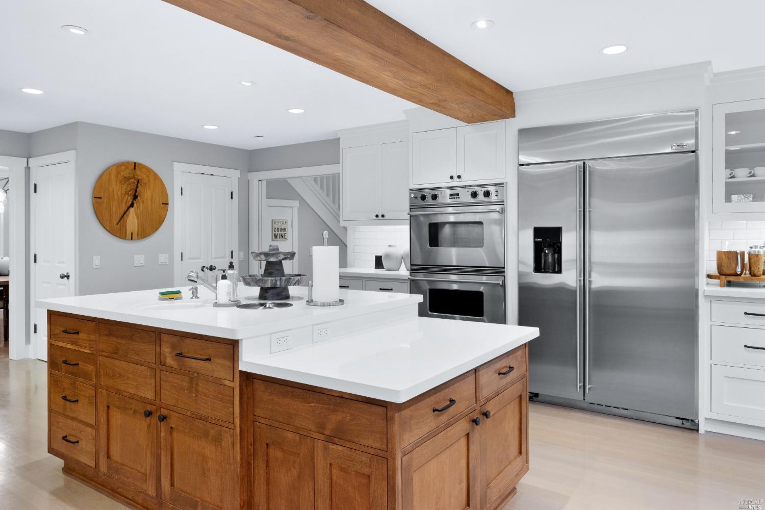 Detail Gallery Image 8 of 31 For 1101 Olive Hill Ln, Napa,  CA 94558 - 5 Beds | 4 Baths