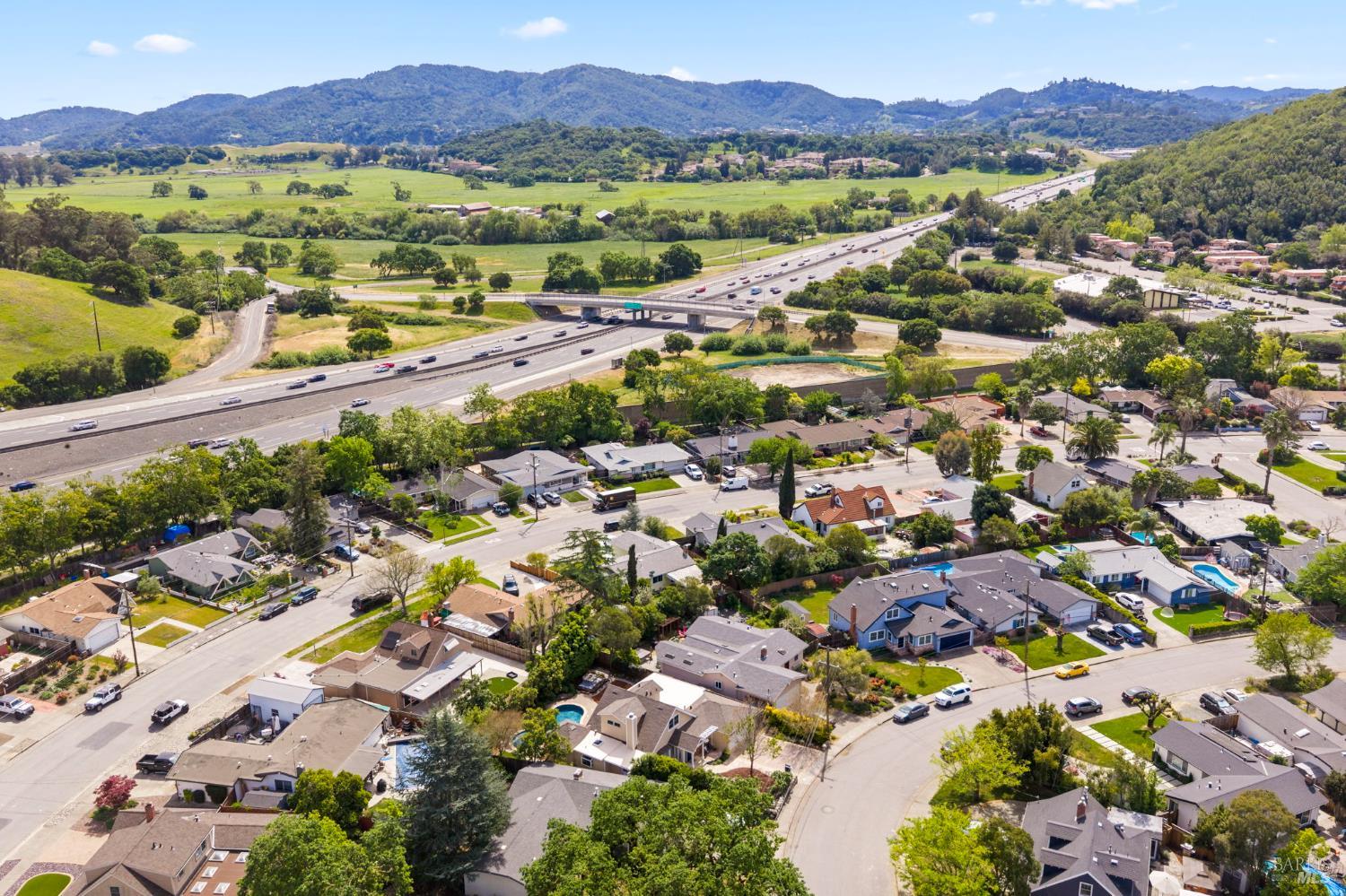 Detail Gallery Image 73 of 93 For 184 Cobblestone Dr, San Rafael,  CA 94903 - 4 Beds | 2 Baths