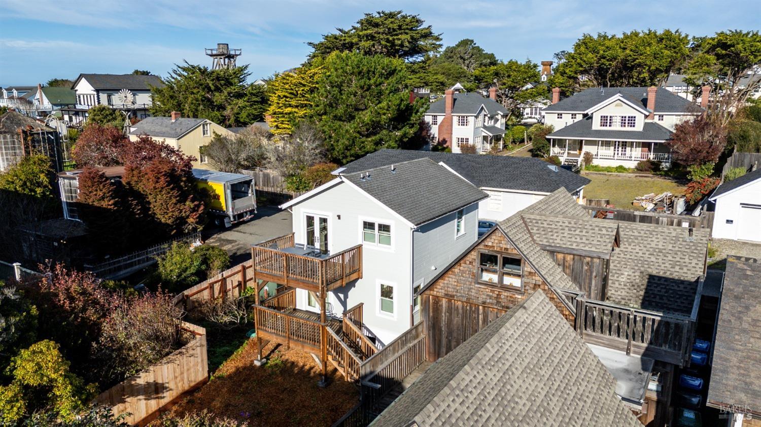 Detail Gallery Image 5 of 25 For 45070 Main St, Mendocino,  CA 95460 - 1 Beds | 1/1 Baths