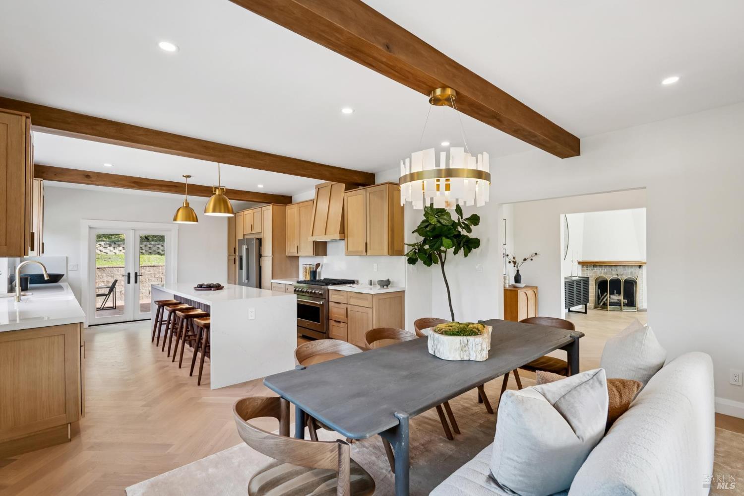 Detail Gallery Image 10 of 93 For 88 Lincoln Park Unkn, San Anselmo,  CA 94960 - 4 Beds | 4/1 Baths