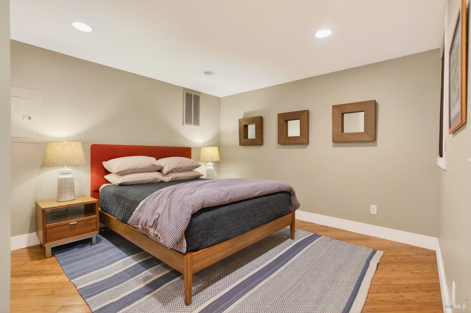 Detail Gallery Image 26 of 48 For 116 Hill Rd, Glen Ellen,  CA 95442 - 2 Beds | 2 Baths