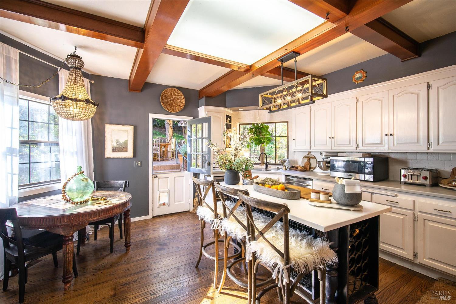 Detail Gallery Image 12 of 44 For 1412 Quail Ct, Santa Rosa,  CA 95404 - 4 Beds | 3 Baths