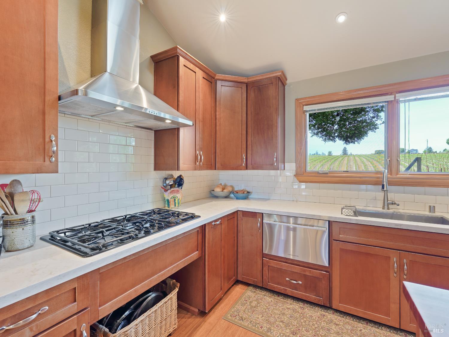 Detail Gallery Image 31 of 57 For 10463 Mill Station Rd, Sebastopol,  CA 95472 - 3 Beds | 2 Baths
