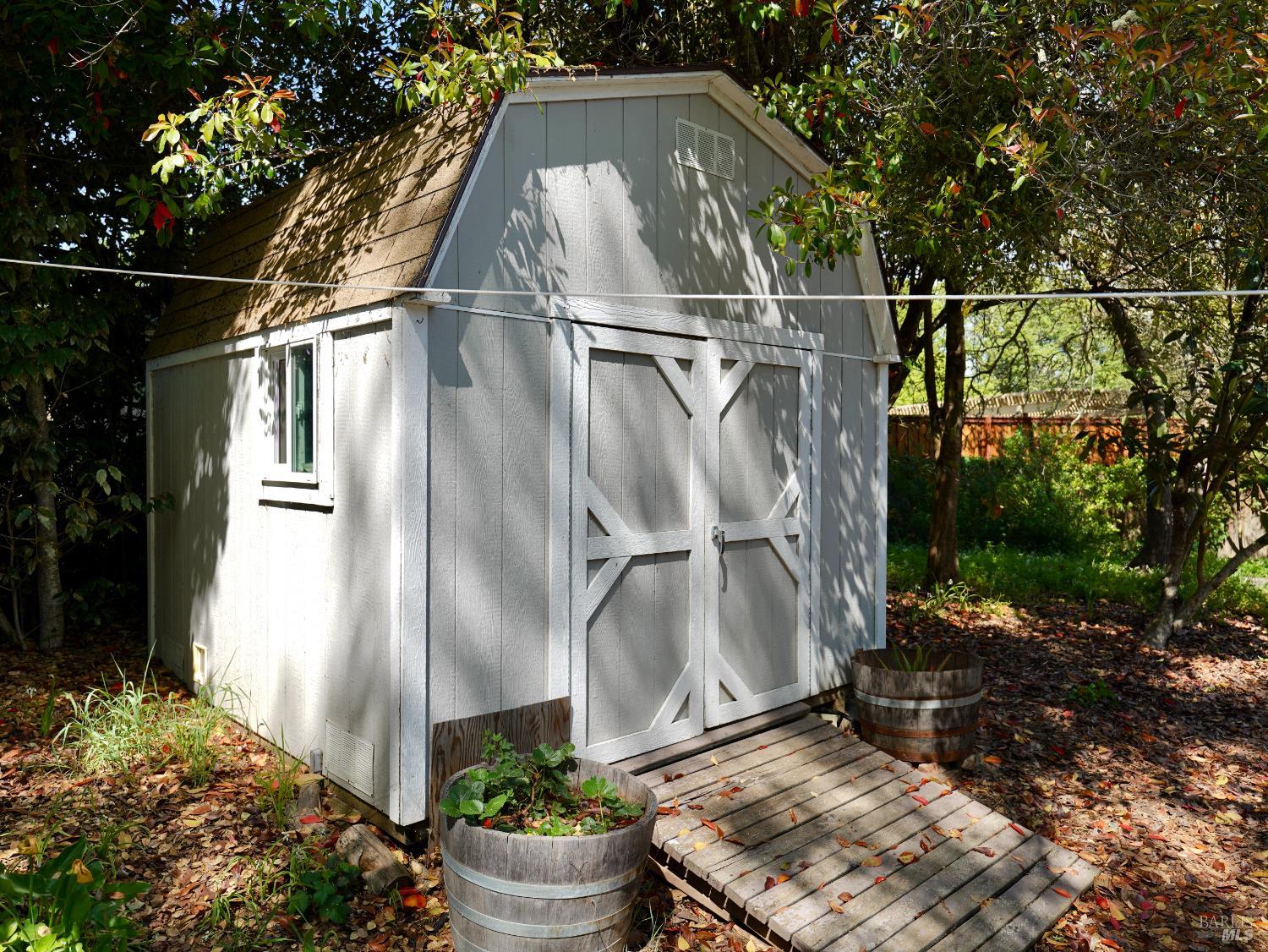 Detail Gallery Image 50 of 57 For 10463 Mill Station Rd, Sebastopol,  CA 95472 - 3 Beds | 2 Baths