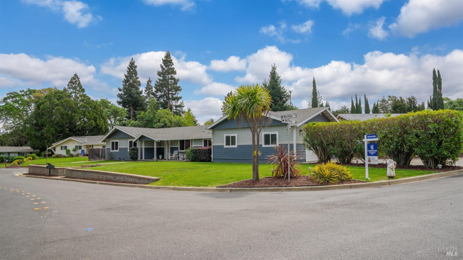 Detail Gallery Image 4 of 62 For 2 Montego Pl, Danville,  CA 94526 - 3 Beds | 2 Baths