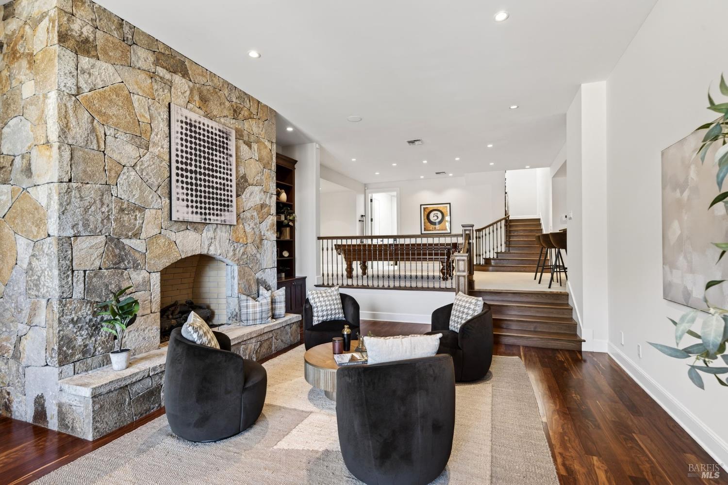 Detail Gallery Image 33 of 76 For 418 Saint Andrews Dr, Napa,  CA 94558 - 5 Beds | 4/2 Baths