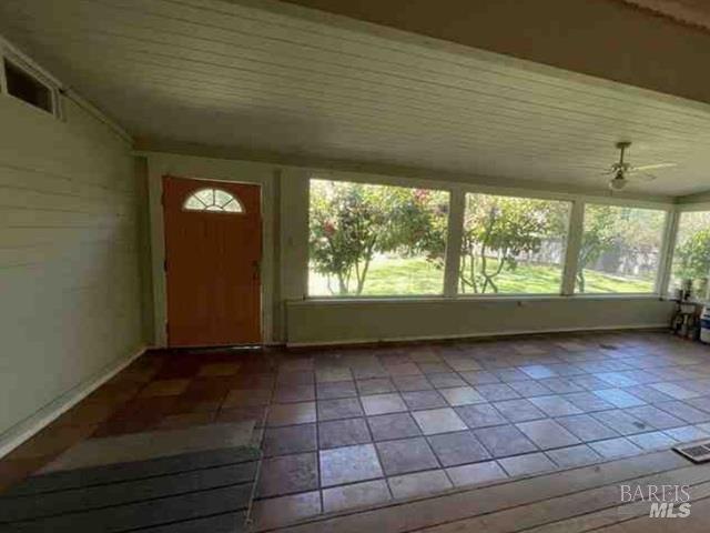 Detail Gallery Image 6 of 13 For 6565 Sir Francis Drake Blvd, Forest Knolls,  CA 94933 - 2 Beds | 2/1 Baths