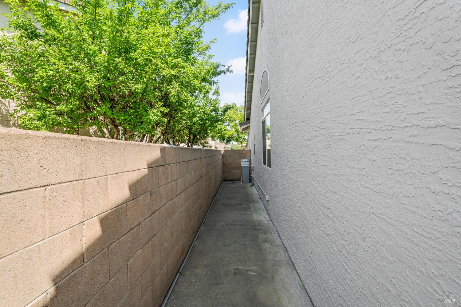 Detail Gallery Image 52 of 62 For 208 Mandarin Cir, Vacaville,  CA 95687 - 2 Beds | 2 Baths