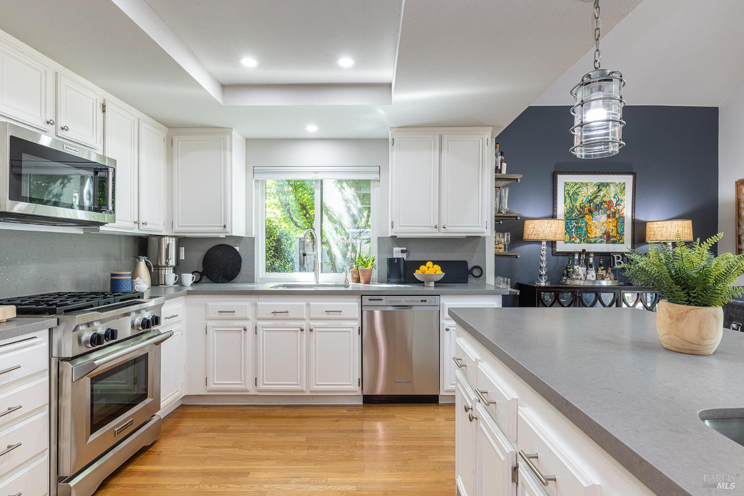 Detail Gallery Image 9 of 50 For 1922 Oak Cir, Yountville,  CA 94599 - 3 Beds | 2 Baths