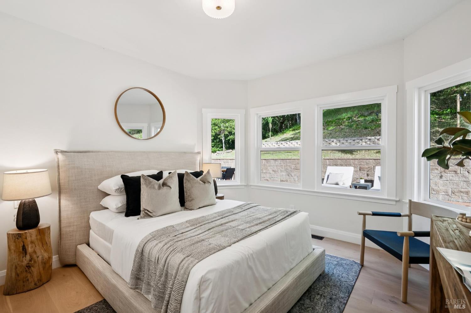 Detail Gallery Image 41 of 93 For 88 Lincoln Park Unkn, San Anselmo,  CA 94960 - 4 Beds | 4/1 Baths