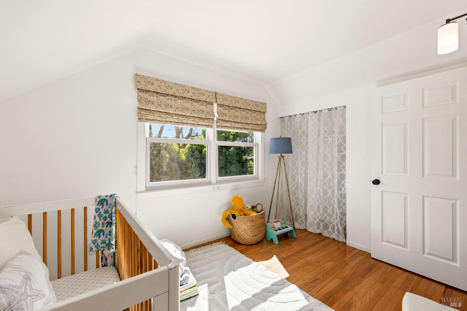 Detail Gallery Image 55 of 93 For 184 Cobblestone Dr, San Rafael,  CA 94903 - 4 Beds | 2 Baths