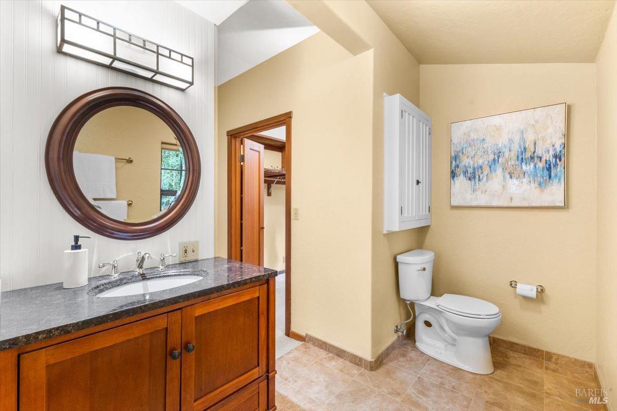 Detail Gallery Image 25 of 72 For 12076 Cloud Ridge Rd, Healdsburg,  CA 95448 - 6 Beds | 4 Baths