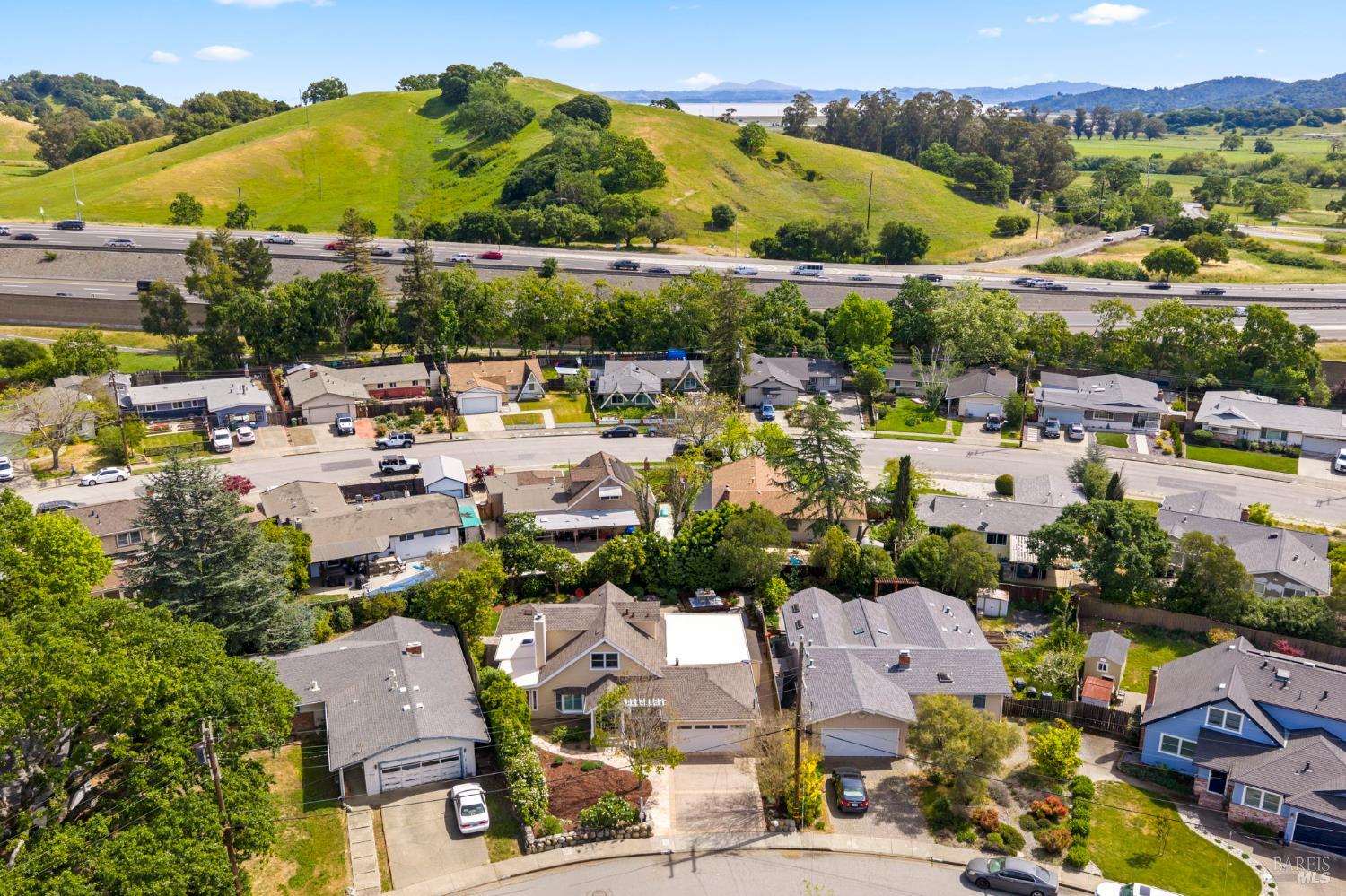 Detail Gallery Image 71 of 93 For 184 Cobblestone Dr, San Rafael,  CA 94903 - 4 Beds | 2 Baths