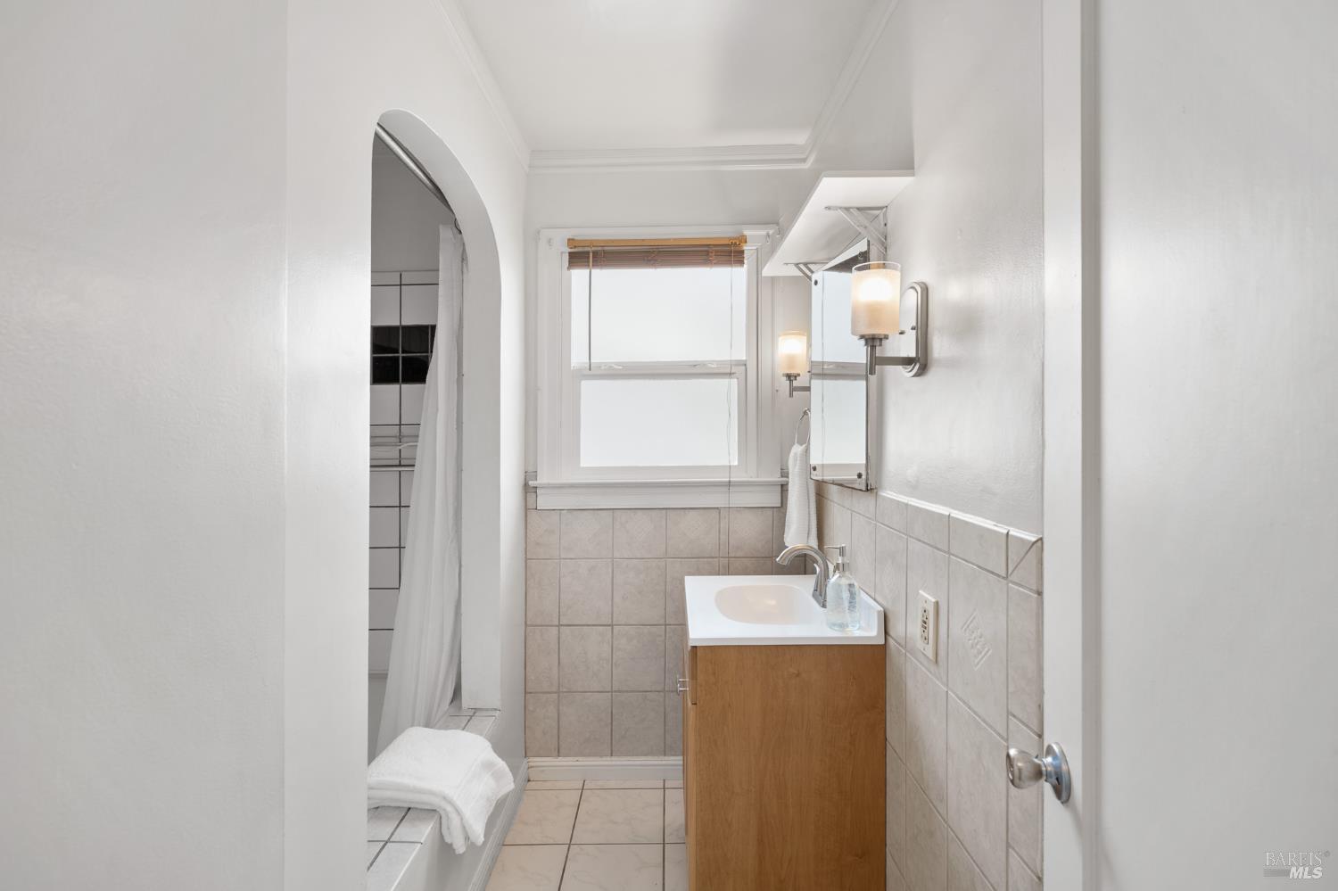 Detail Gallery Image 11 of 34 For 215 Hampshire St, Vallejo,  CA 94590 - 2 Beds | 1 Baths